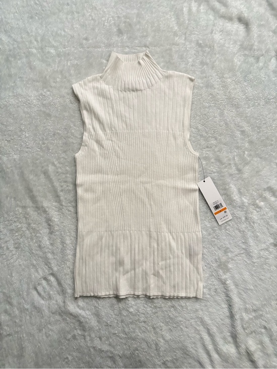 Calvin Klein Tops - Calvin Klein Sleeveless Ribbed Mock Neck Sweater Top - White